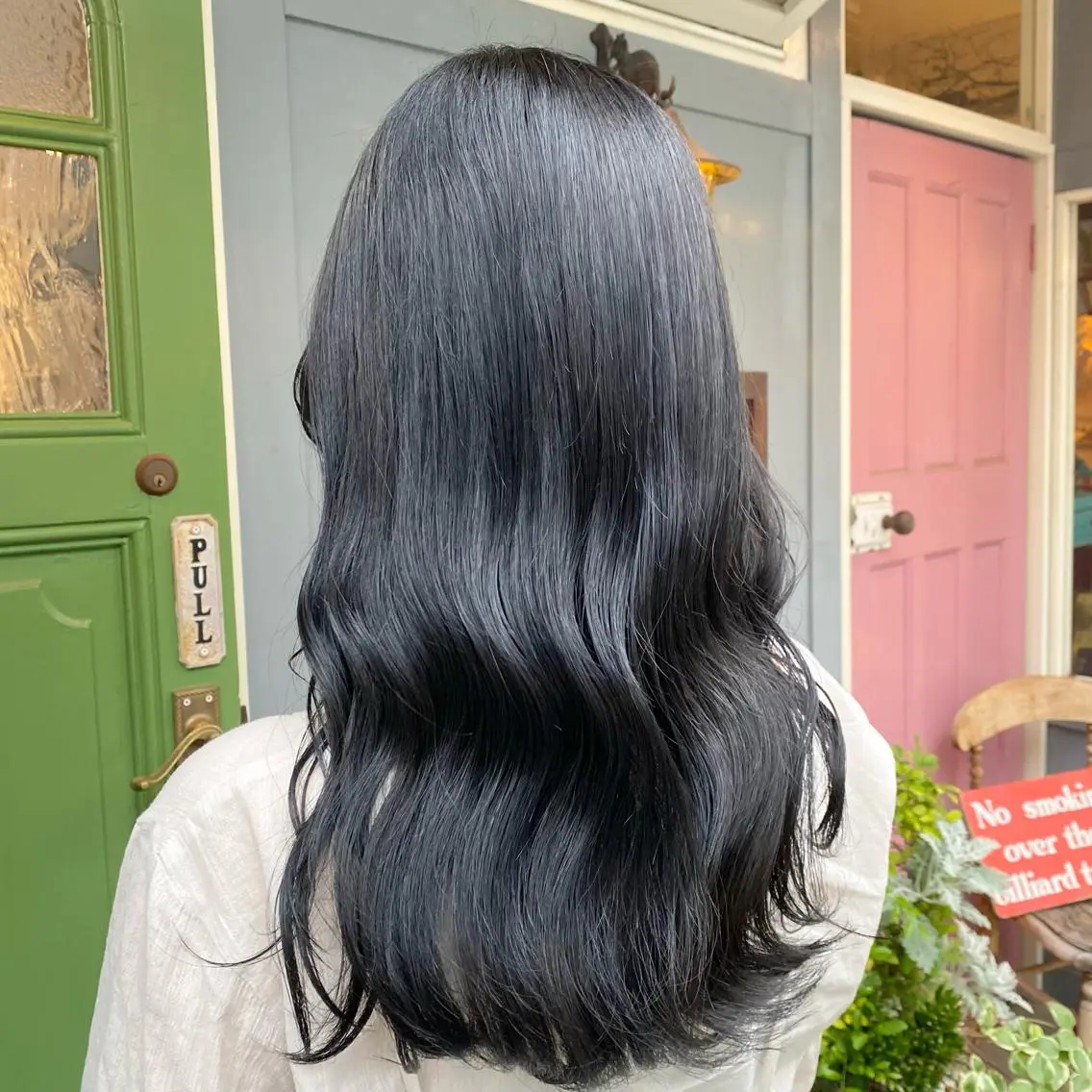 セミロング カラー アッシュ アッシュグレー 黒髪 ブルーカラー 透明感カラー カット ヘアカラー トリートメント ヘッドスパ BRITS 渡辺 菜々子のヘアスタイル
