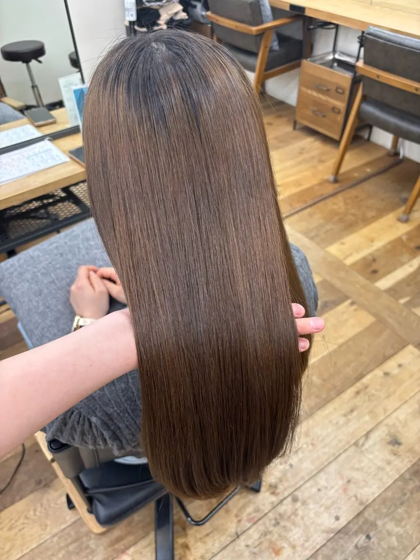 縮毛矯正 井川 優衣のヘアスタイル