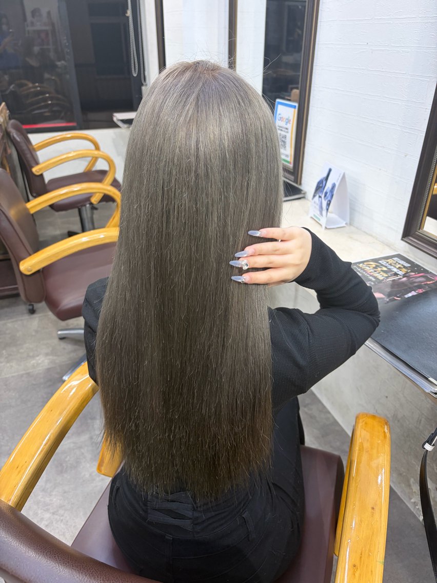 ロング ヘアカラー ⭐️U-topia ⭐️和泉田 りさ⭐️のヘアスタイル