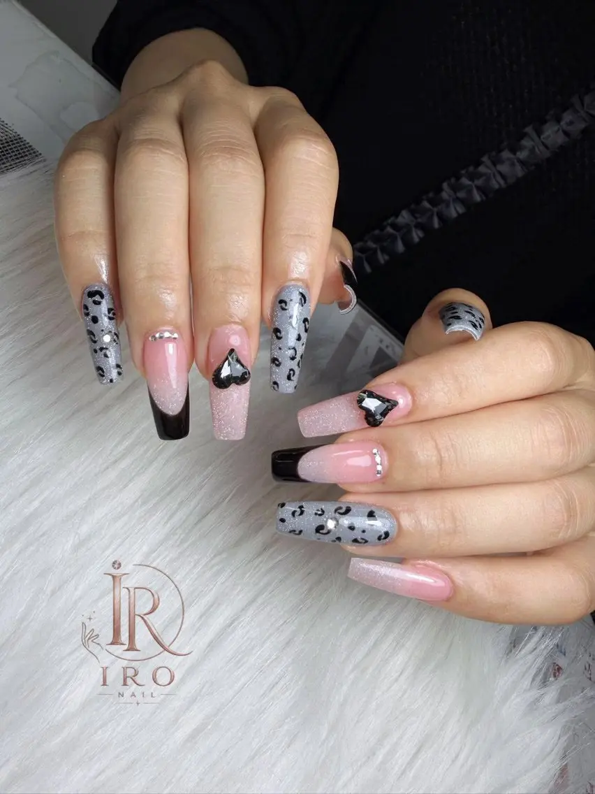 ネイル ハンドネイル IRO Nail Studioのネイルデザイン