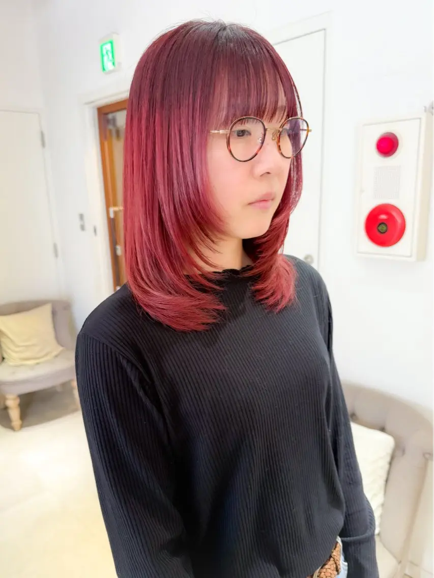 ミディアム 菅沼 紀世/顔周りレイヤーのヘアスタイル