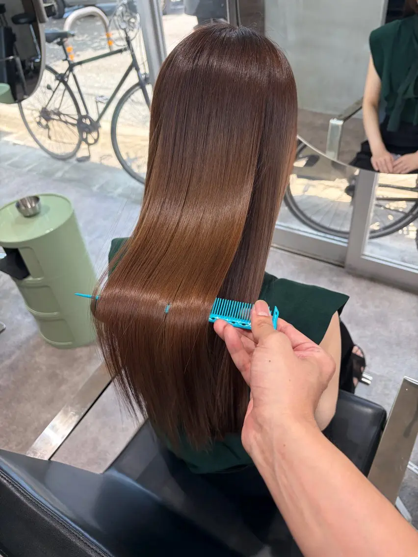 ロング カラー 髪質改善 縮毛矯正 カット ヘアカラー 縮毛矯正 トリートメント 城慎太郎 大濠/大人ロングのヘアスタイル