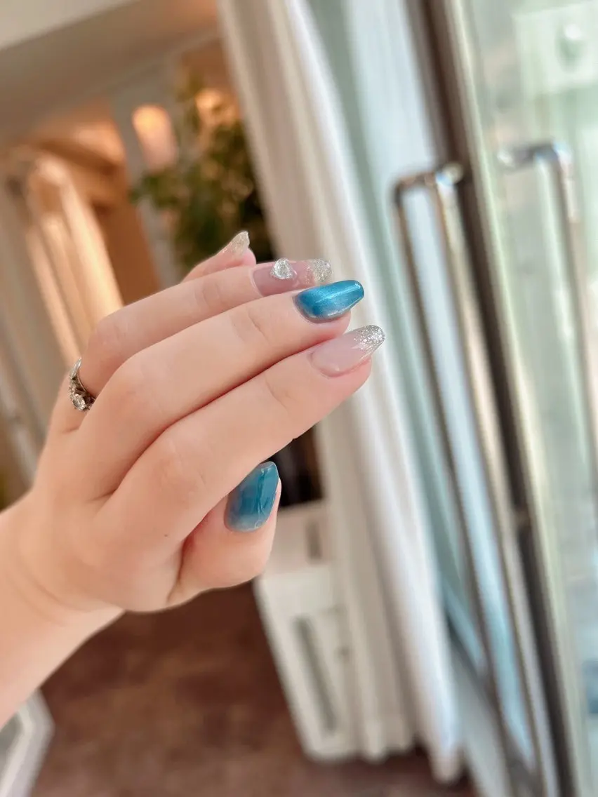 ネイル ブルー ラメ(グリッター) マグネットネイル NailSalon Radiaのネイルデザイン