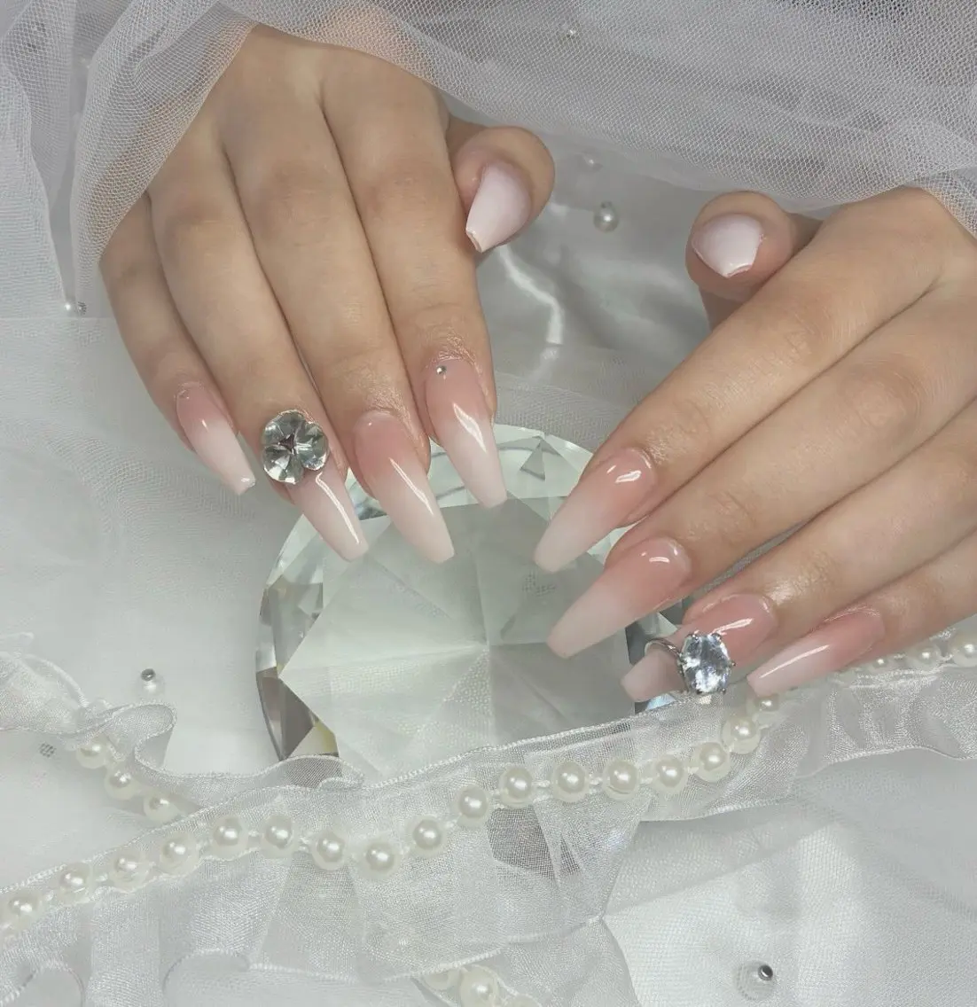 ネイル アートネイル フレンチネイル ジェルネイル 韓国ネイル マグネットネイル HAPPI NAIL 大国町のネイルデザイン
