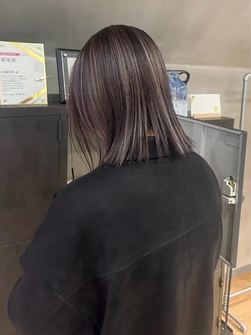 ミディアム mei🪽 カラーモデルのヘアスタイル