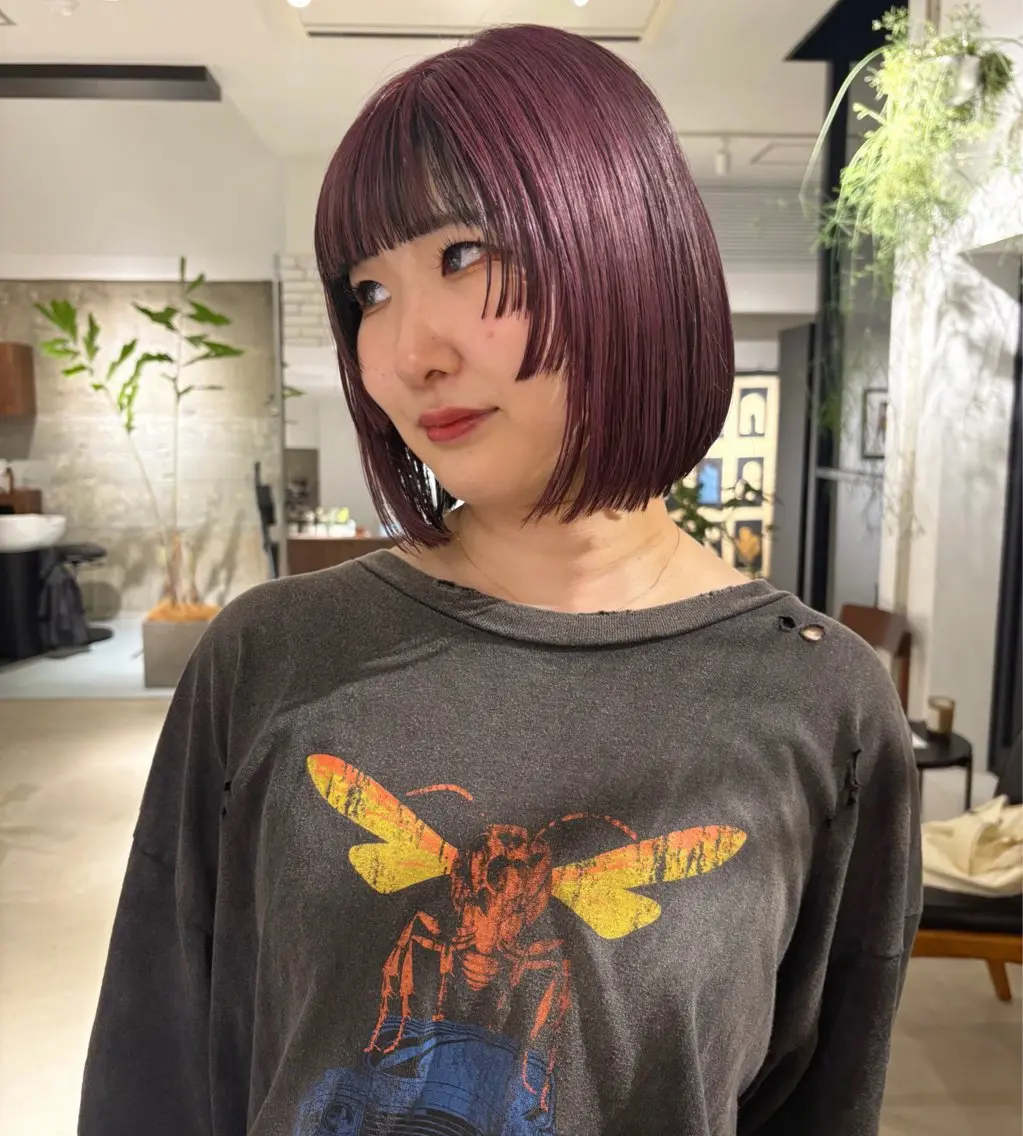 ショート カラー カシス ラベンダーカラー カット ヘアカラー Yui⭐️ 透け感カラーのヘアスタイル