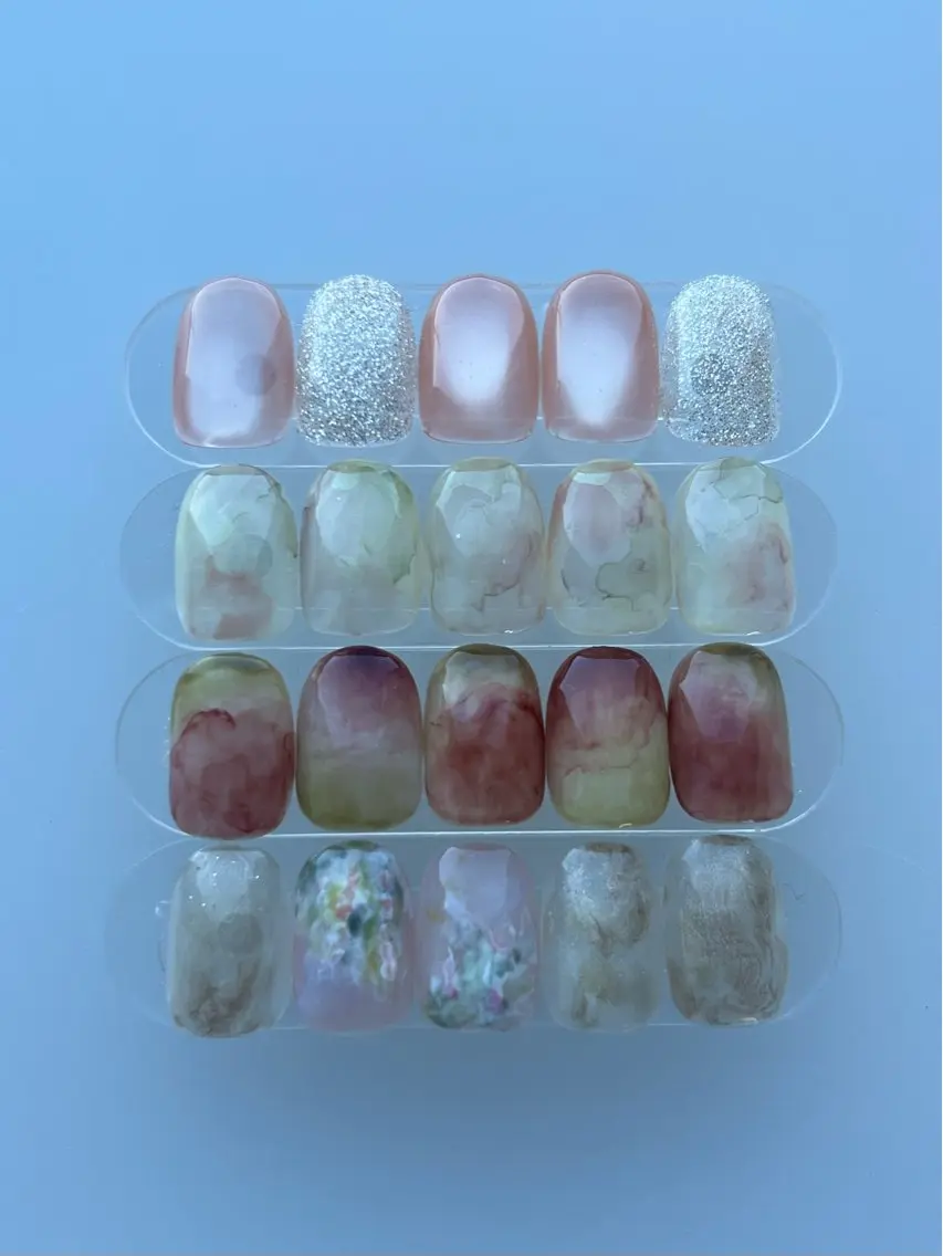 ネイル ニュアンスネイル . Kanaのネイルデザイン
