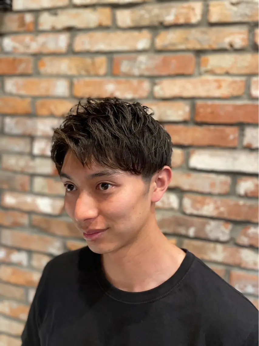 ショート 平井 沖昌のヘアスタイル