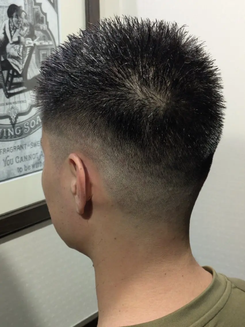 ショート 松井 俊樹のヘアスタイル