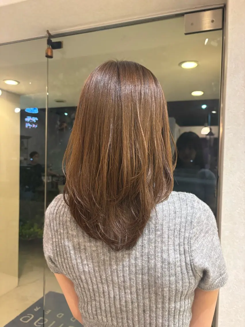 セミロング RUDDER 小泉のヘアスタイル