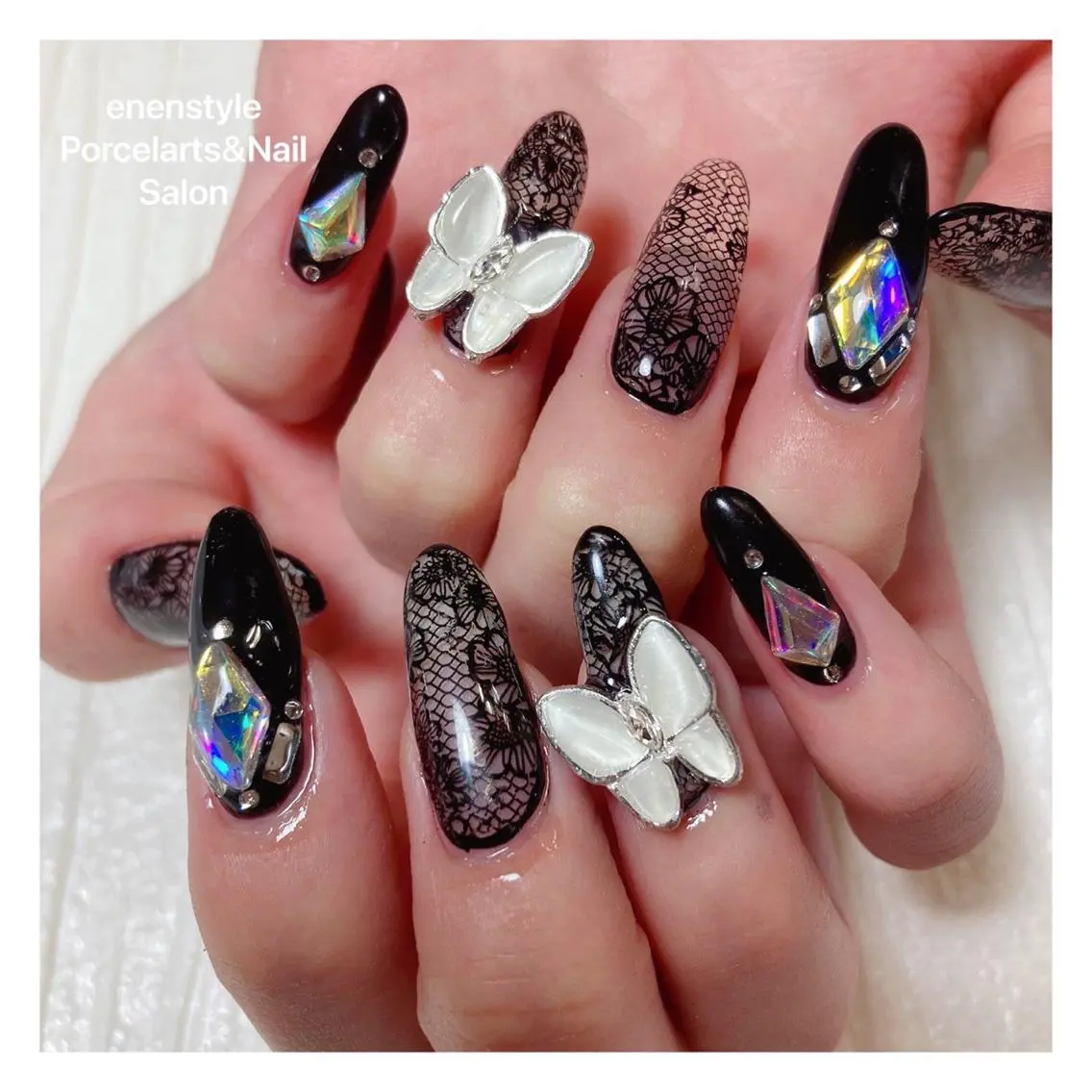 ミディアム ネイル 🐾enen style 🐾のネイルデザイン