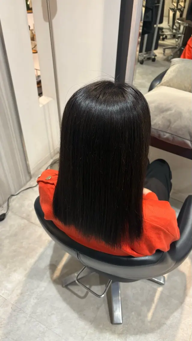 ミディアム 吉田 なぎのヘアスタイル