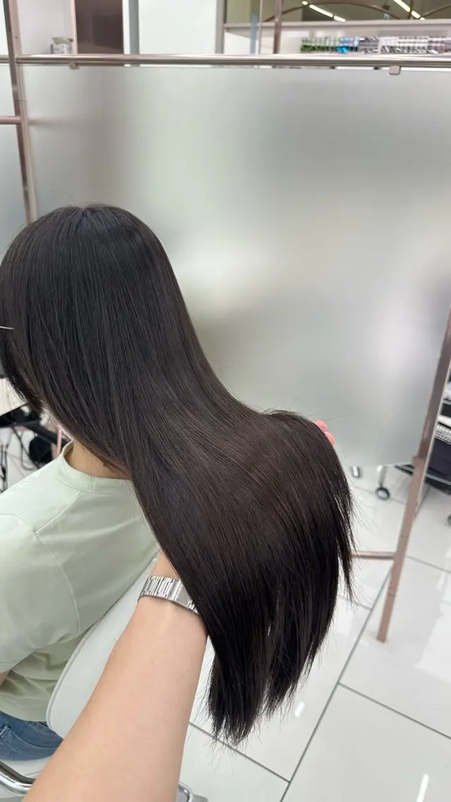 ✨️透明感ケアカラー🫧➕COA sera トリートメント🧴➕極上シャンプーマッサージ💆‍♀️の写真