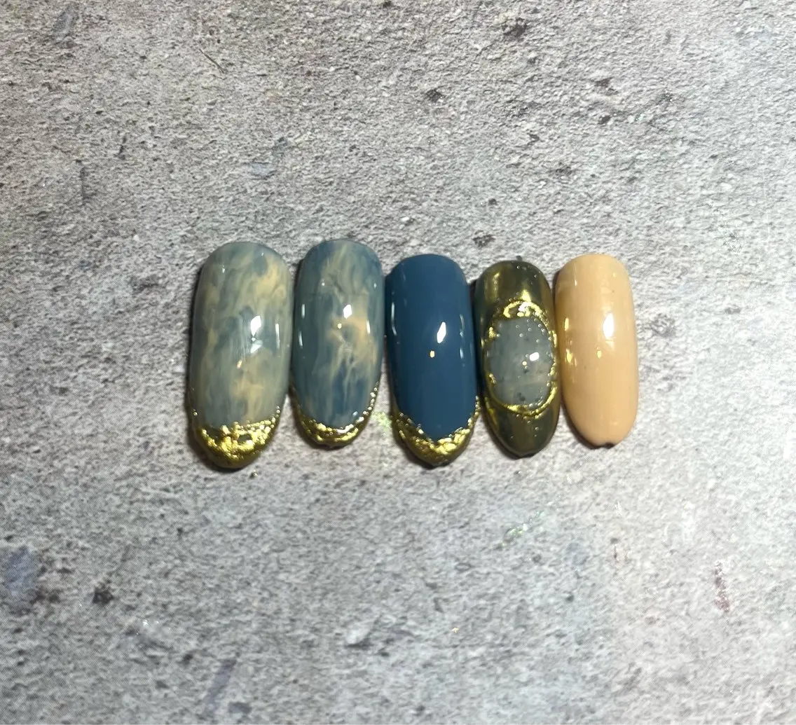 ショート 2DY NAIL SALONのネイルデザイン