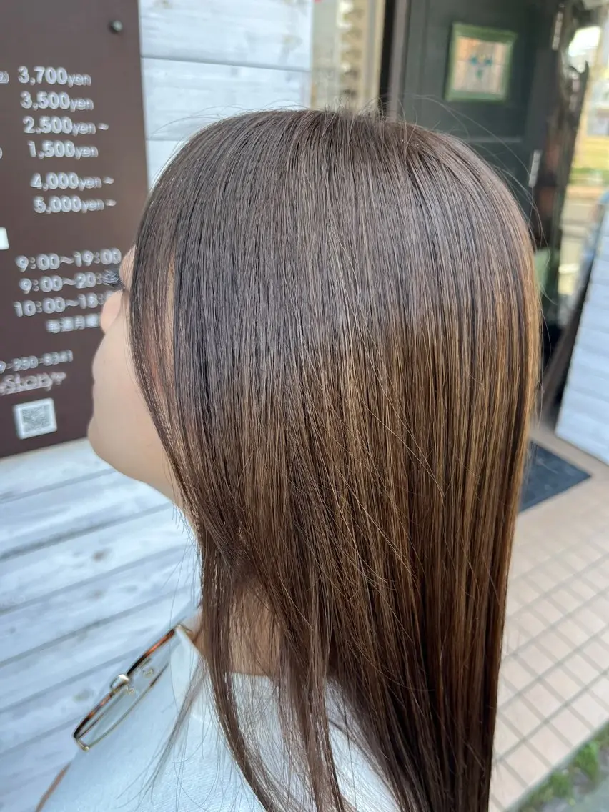 ロング カラー 透明感カラー オレンジ Story マリエのヘアスタイル