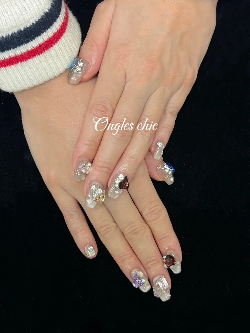 ネイル ハンドネイル ongles chicのネイルデザイン