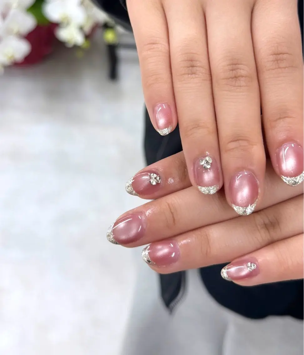 ネイル フレンチネイル ガラスフレンチ 氷ネイル・うるうるネイル hota 🪄✨のネイルデザイン