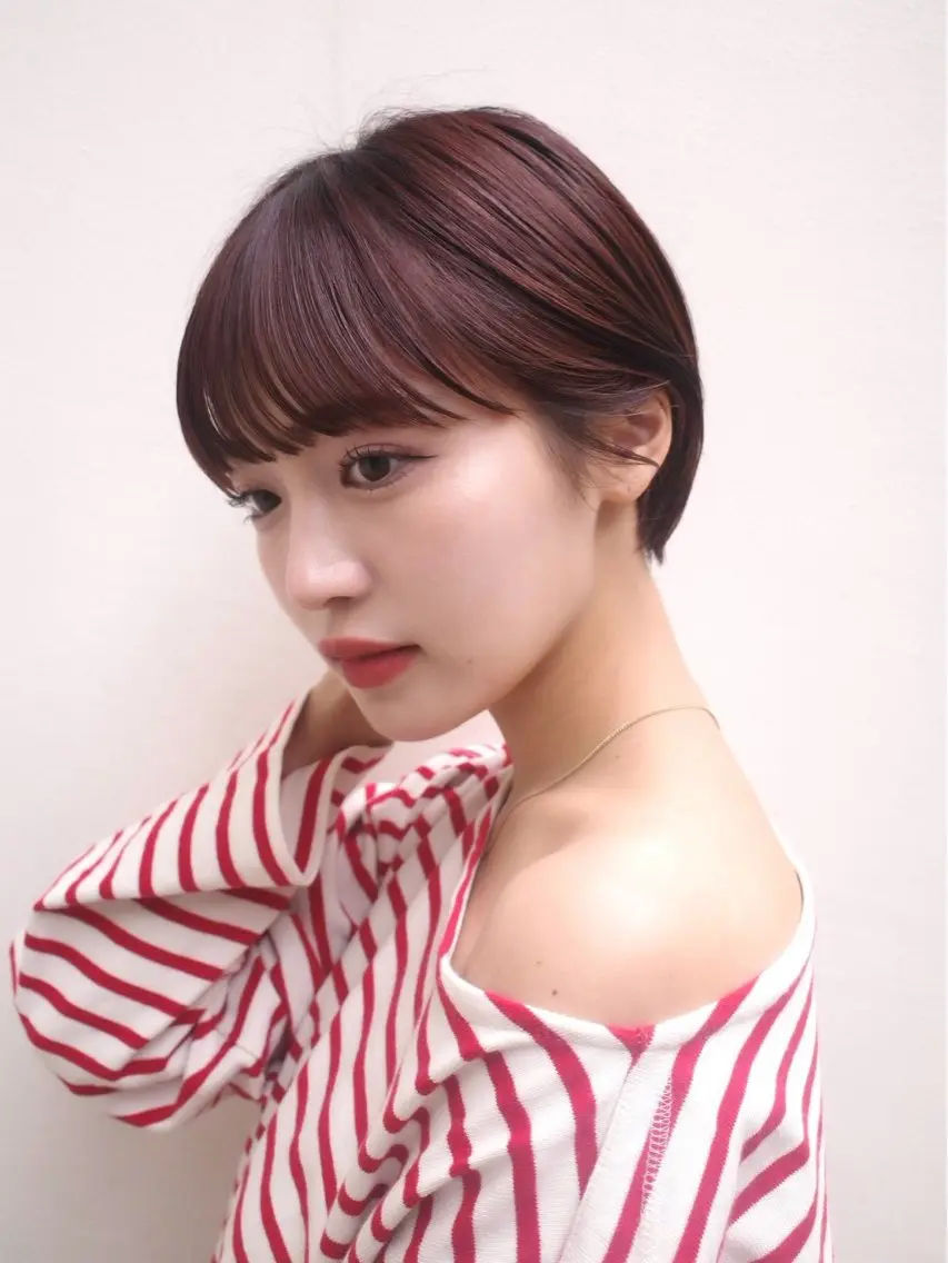 ショート カラー ヘアカラー 渡邊萌衣/赤み消し/ 透明感/暖色カラーのヘアスタイル