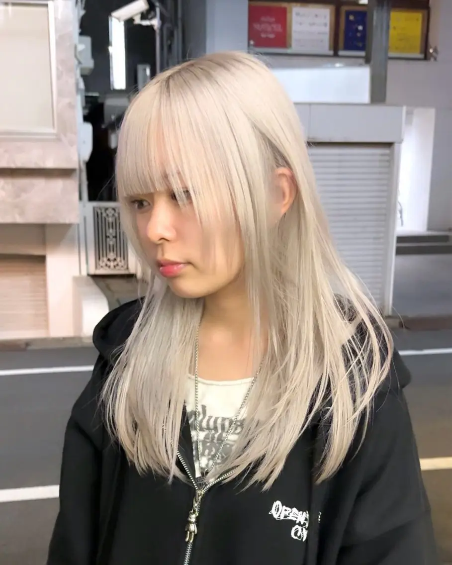 ロング カラー アッシュ ベージュカラー ブリーチ ケアブリーチ ダブルカラー カット ヘアカラー トリートメント ブリーチ ハイトーン 特化🌈フジタハルキのヘアスタイル