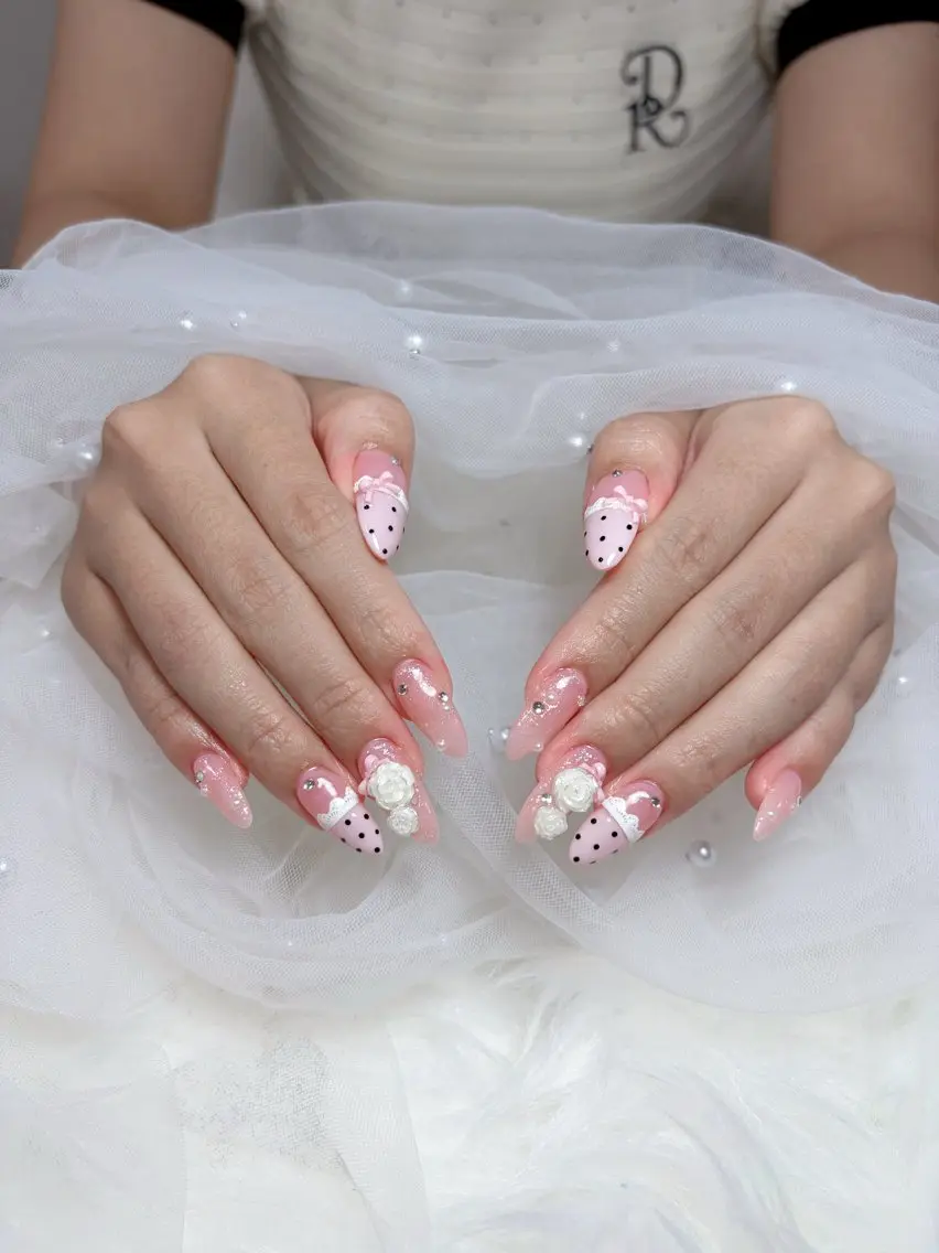 ネイル フットネイル ジェルネイル 韓国ネイル マグネットネイル 持ち込み ハンドネイル Huyn Nail Shinjyukuのネイルデザイン