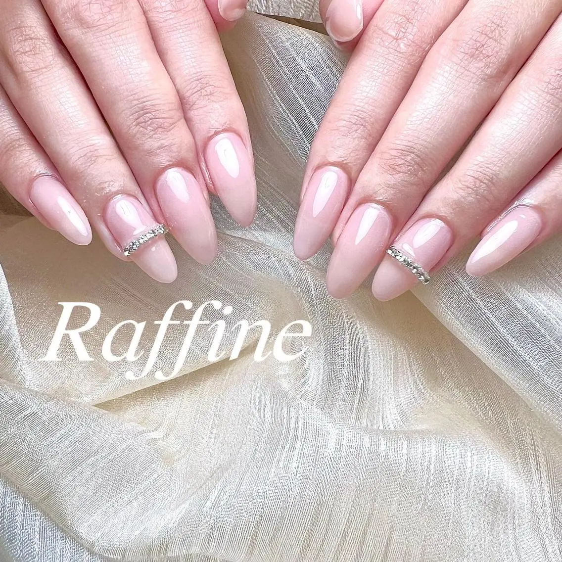 ネイル RAFFINE haru🦋🩵のネイルデザイン