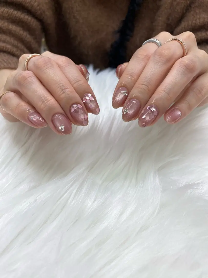 ネイル ハート キラキラネイル マグネットネイル nailsalon enju 天王寺店のネイルデザイン