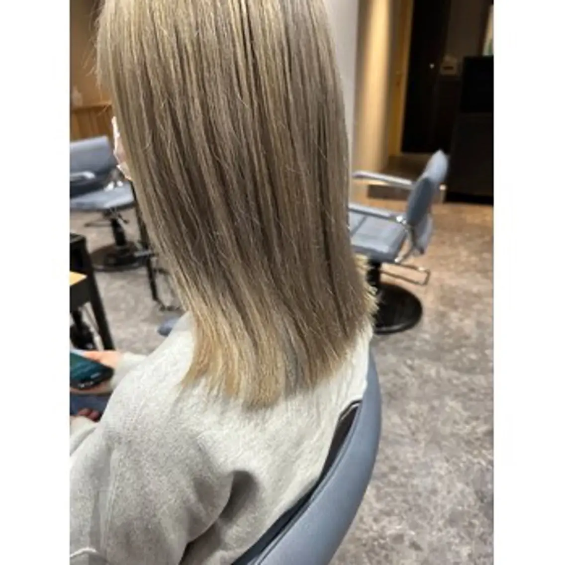カラー toiro横浜 YUJIのヘアスタイル