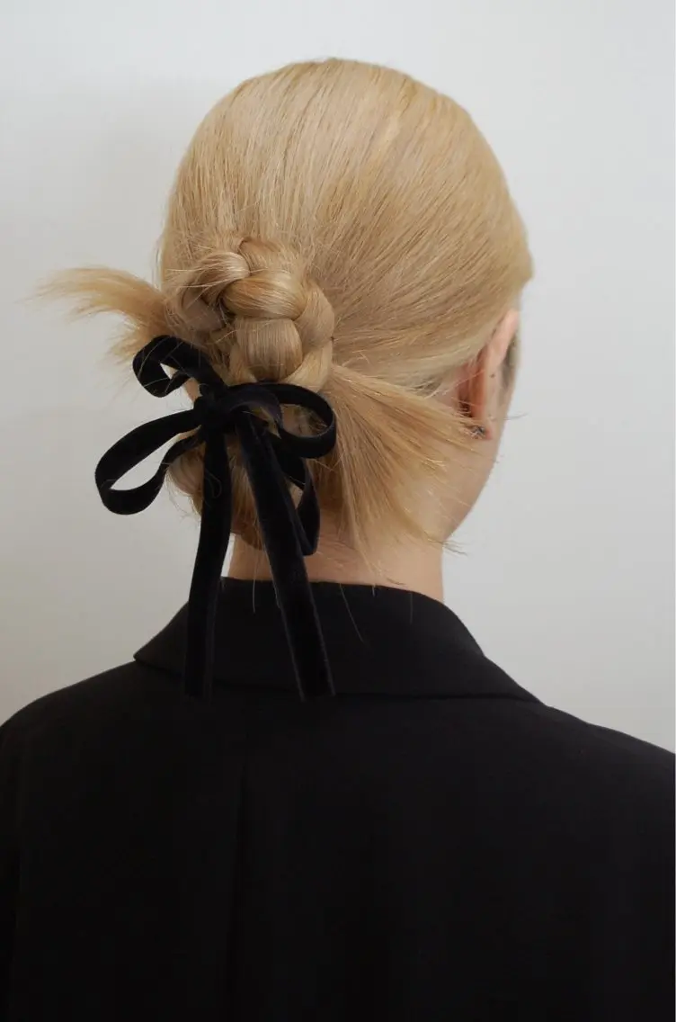 ヘアアレンジ ヘアセット 仲宗根 萌恵のヘアスタイル