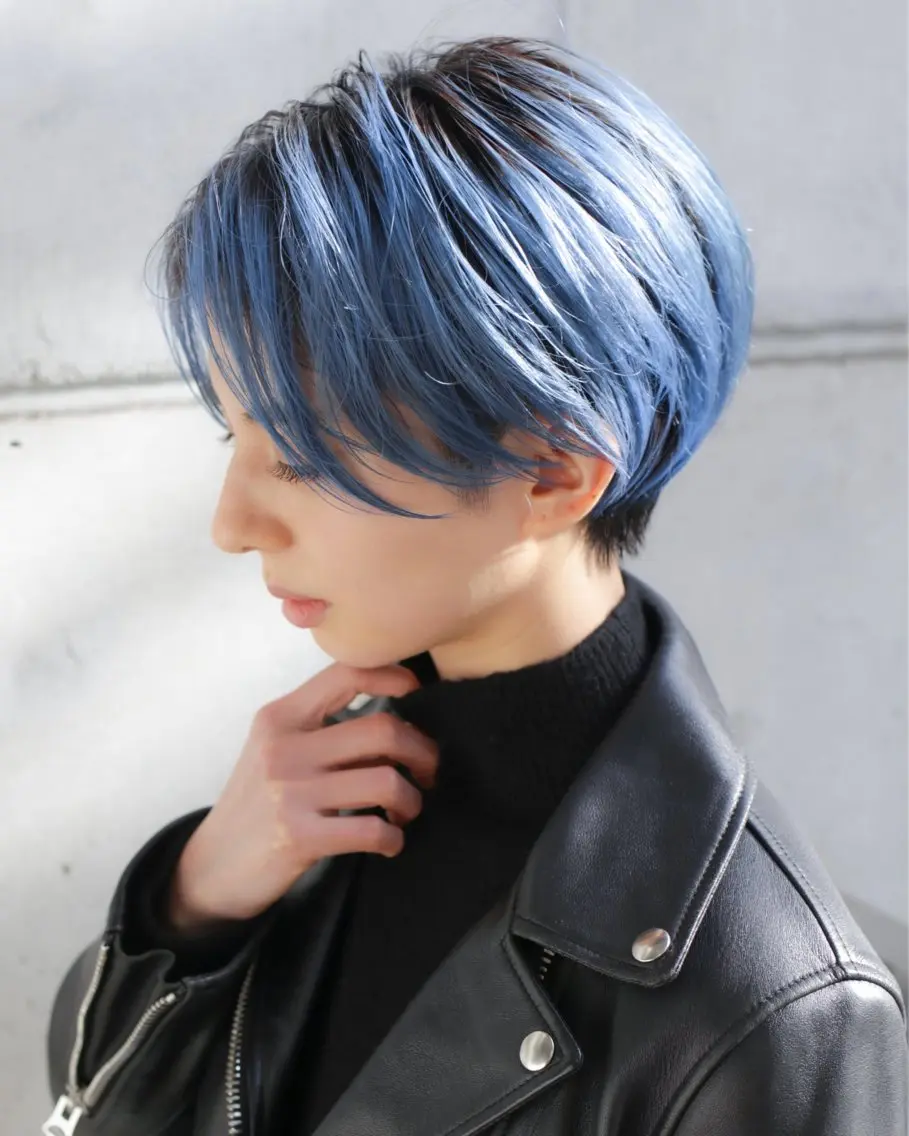 ショート カラー 辻口 俊のヘアスタイル