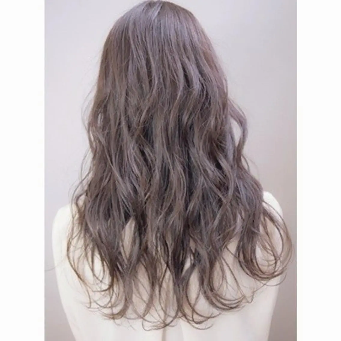 ロング カラー ベージュカラー ロング カット ヘアカラー トリートメント タナカ *歴10年以上*のヘアスタイル