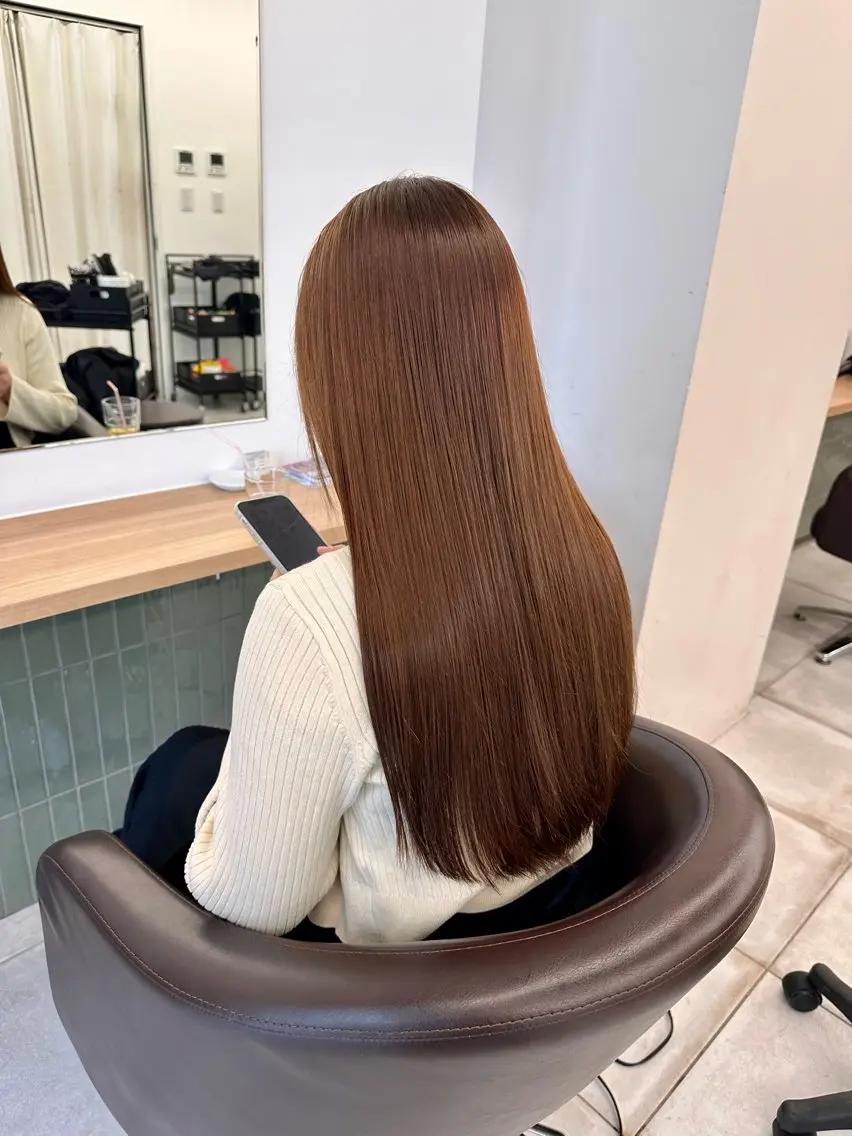 セミロング カラー ヘアカラー トリートメント ブリーチなし/レイヤ ー特化🌈Tommyのヘアスタイル