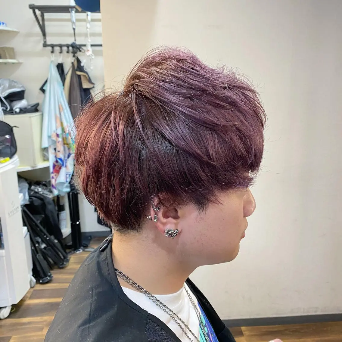 カラー メンズ メンズハイトーン ハイトーンカラー ピンクカラー バイオレットカラー 堀 広夢のヘアスタイル
