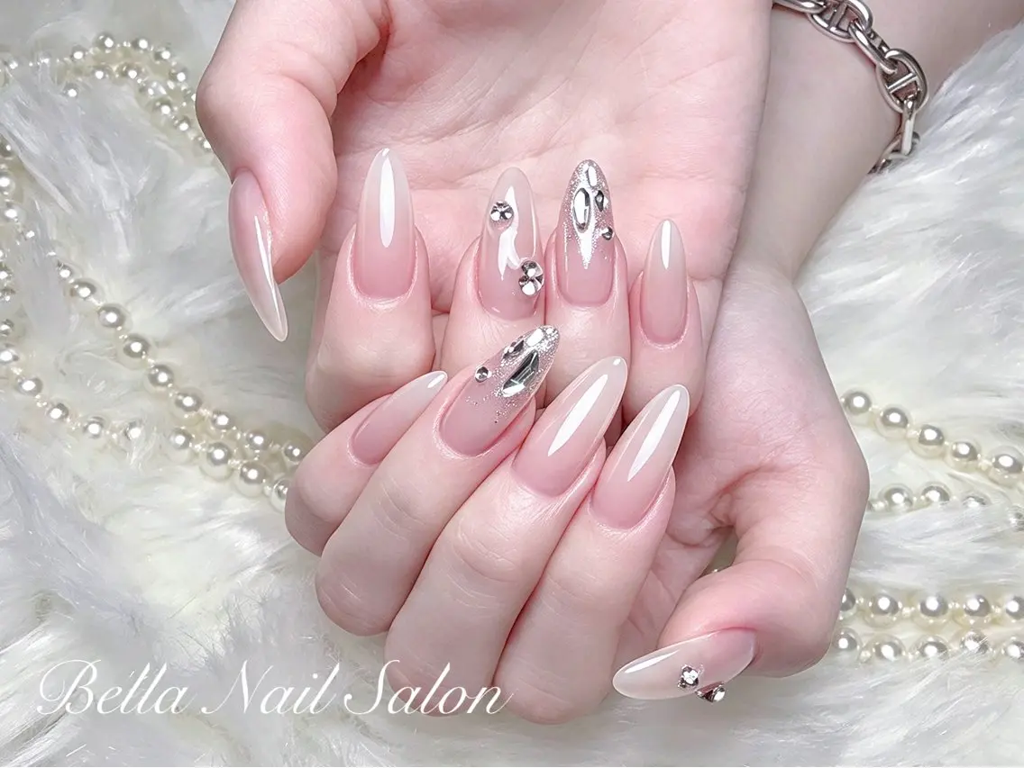ネイル ハンドネイル Bella Nail Salonパラジェルのネイルデザイン