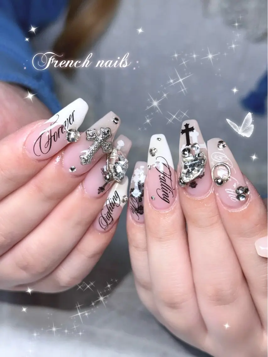 ネイル VENUSBEL新宿 NANAHAのネイルデザイン