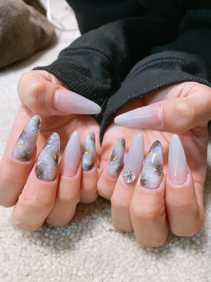 ネイル LilyNail Shioriのネイルデザイン