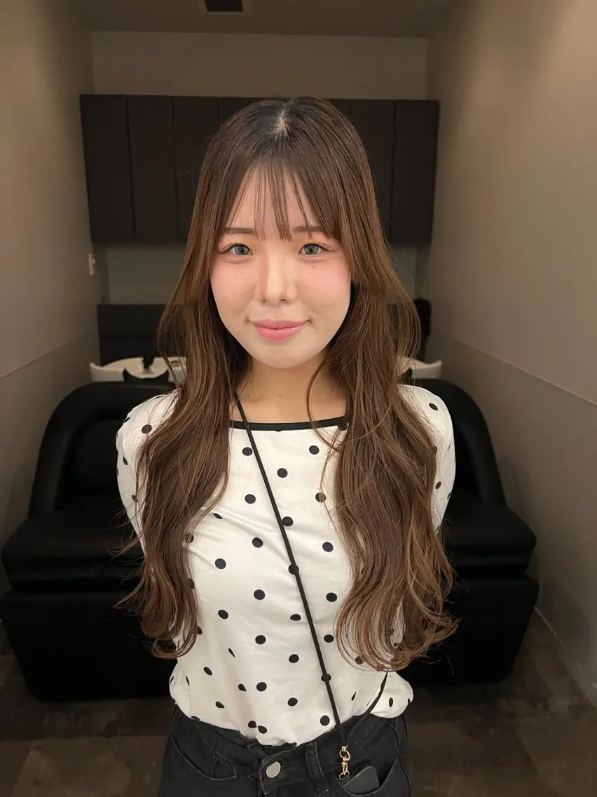 ロング 顔まわりレイヤー レイヤーカット 峠 祐樹のヘアスタイル