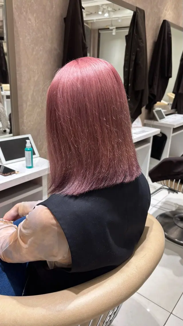カラー ヘアカラー 吉松 舞夏のヘアスタイル