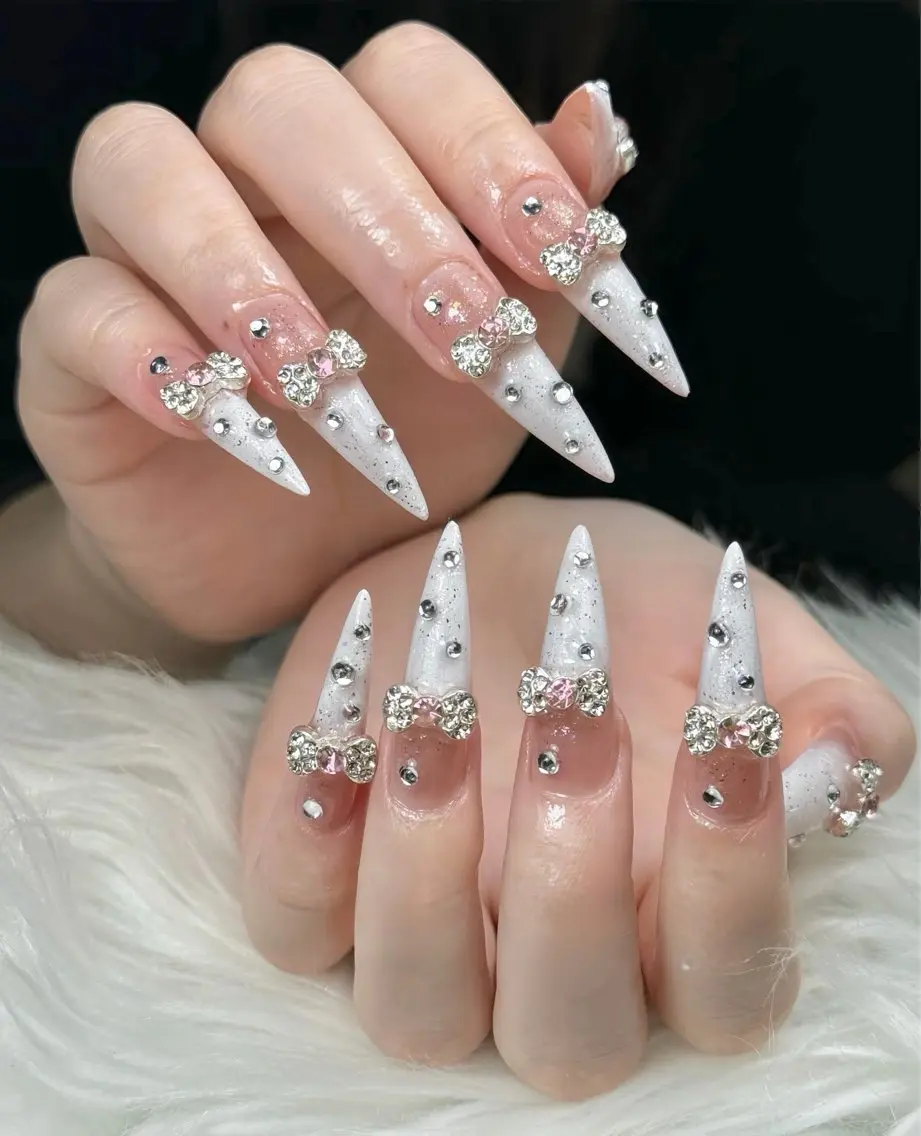 ネイル アートネイル ボルドー フレンチネイル ジェルネイル 氷ネイル・うるうるネイル ハンドネイル Yuki Nailsalonのネイルデザイン