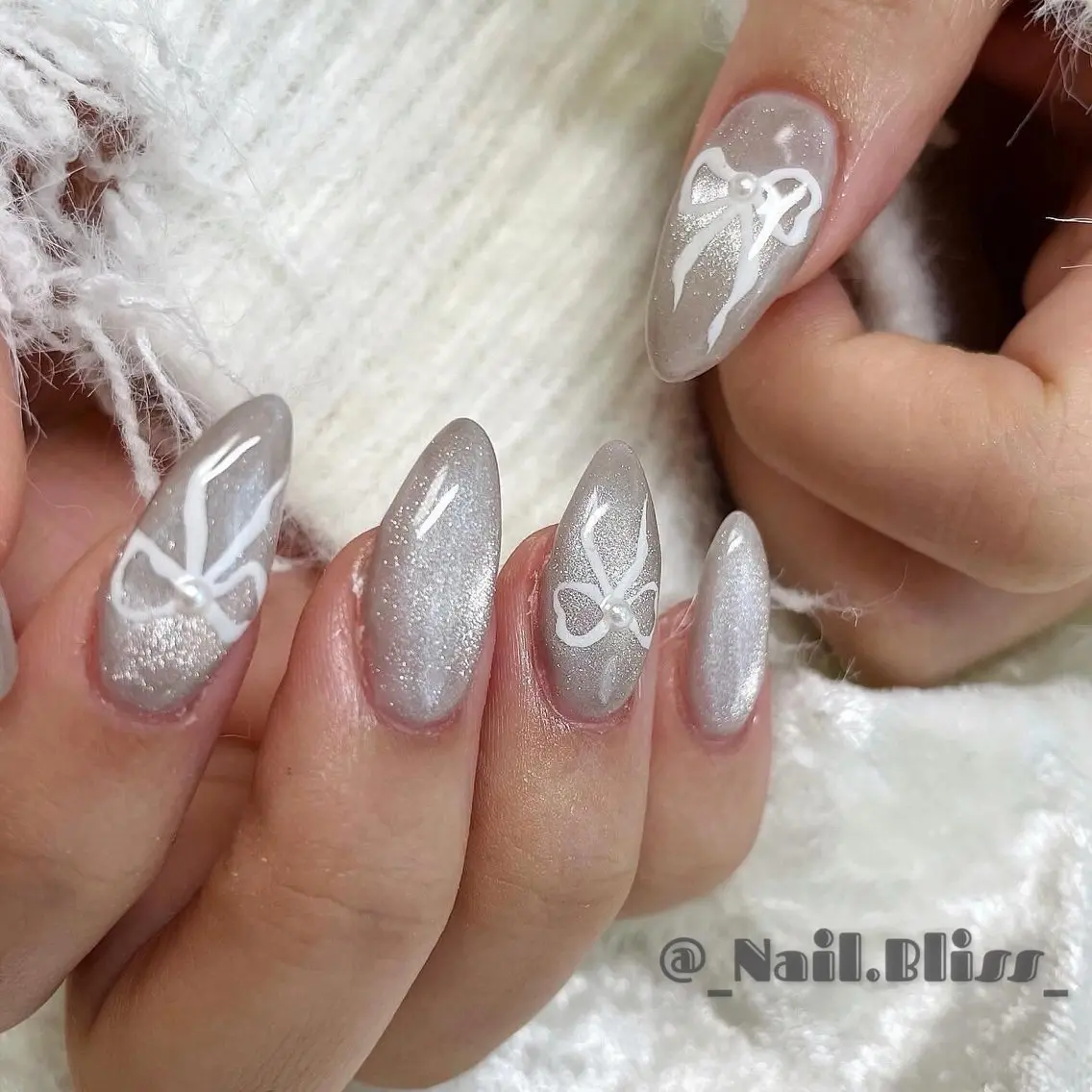 ネイル 氷ネイル・うるうるネイル マグネットネイル ビー玉ネイル リボン ハンドネイル NAIL BLISSのネイルデザイン