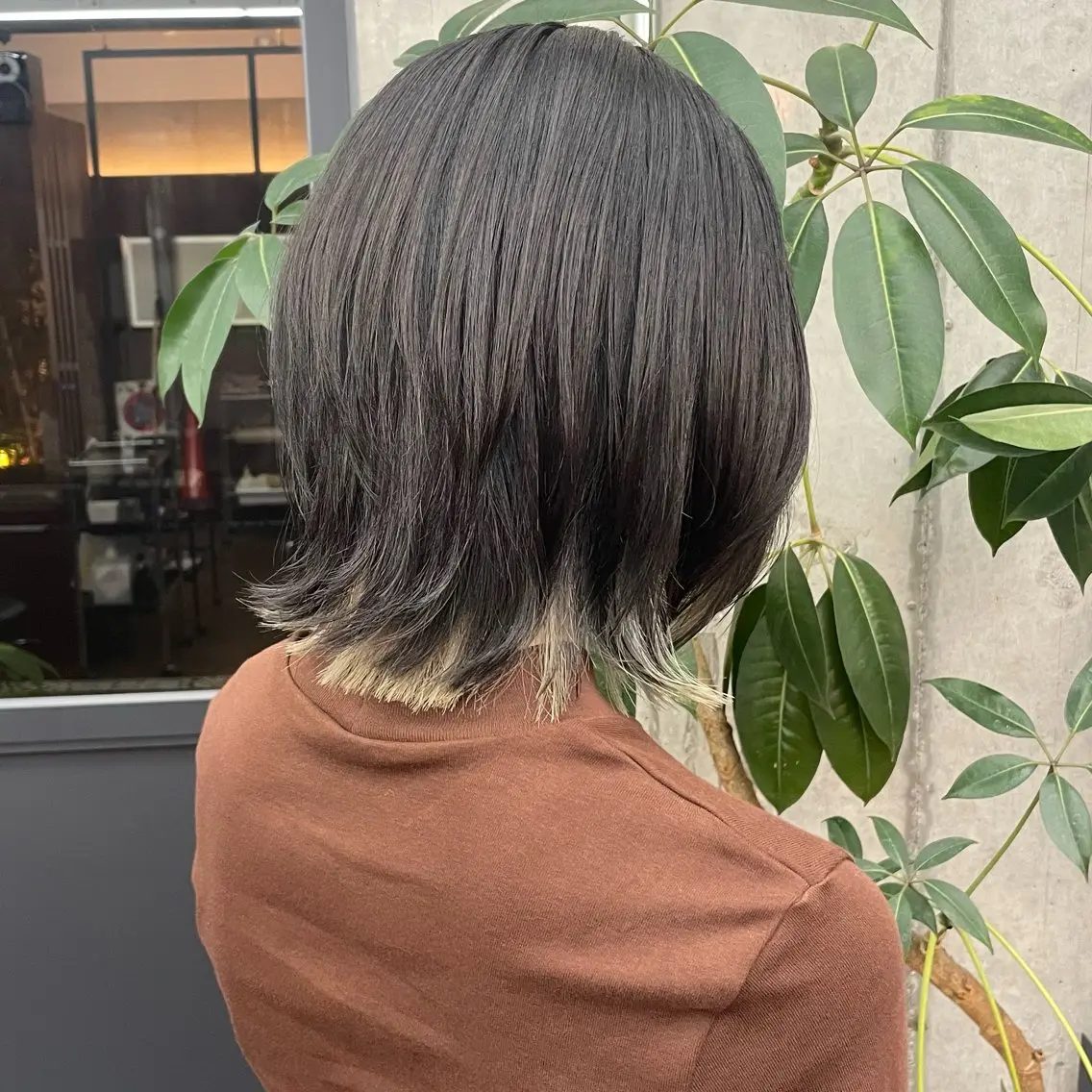 ミディアム カラー ベージュカラー ブリーチ ケアブリーチ グレージュ インナーカラー カット ヘアカラー トリートメント ヘアセット ✂︎ウルフ・ショート ✂︎MIKUNIのヘアスタイル