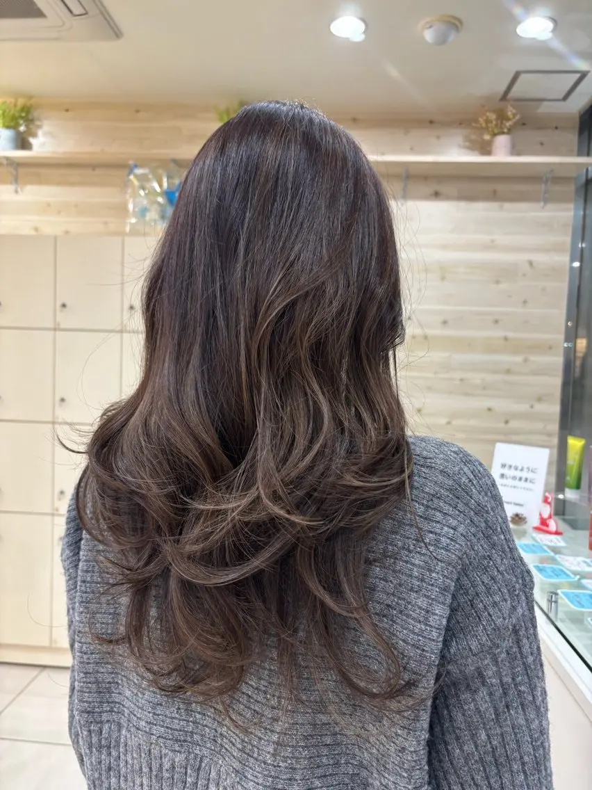 ロング カラー ハイライトカラー ハイライト レイヤーカット カット ヘアカラー 田野倉NEXT店 美髪ニストのヘアスタイル