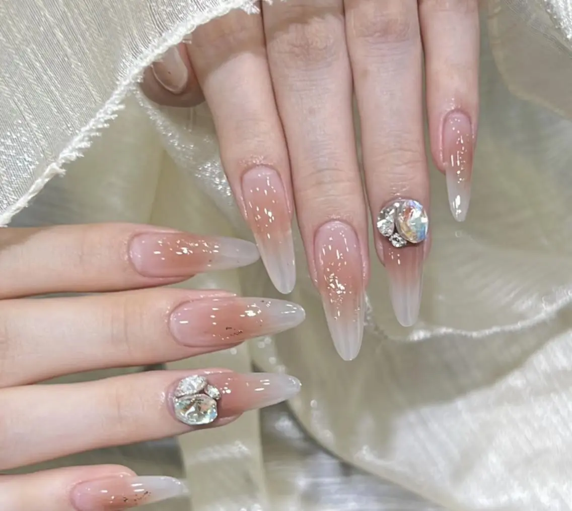 ネイル ハンドネイル 🎀 Ayaka_nailのネイルデザイン