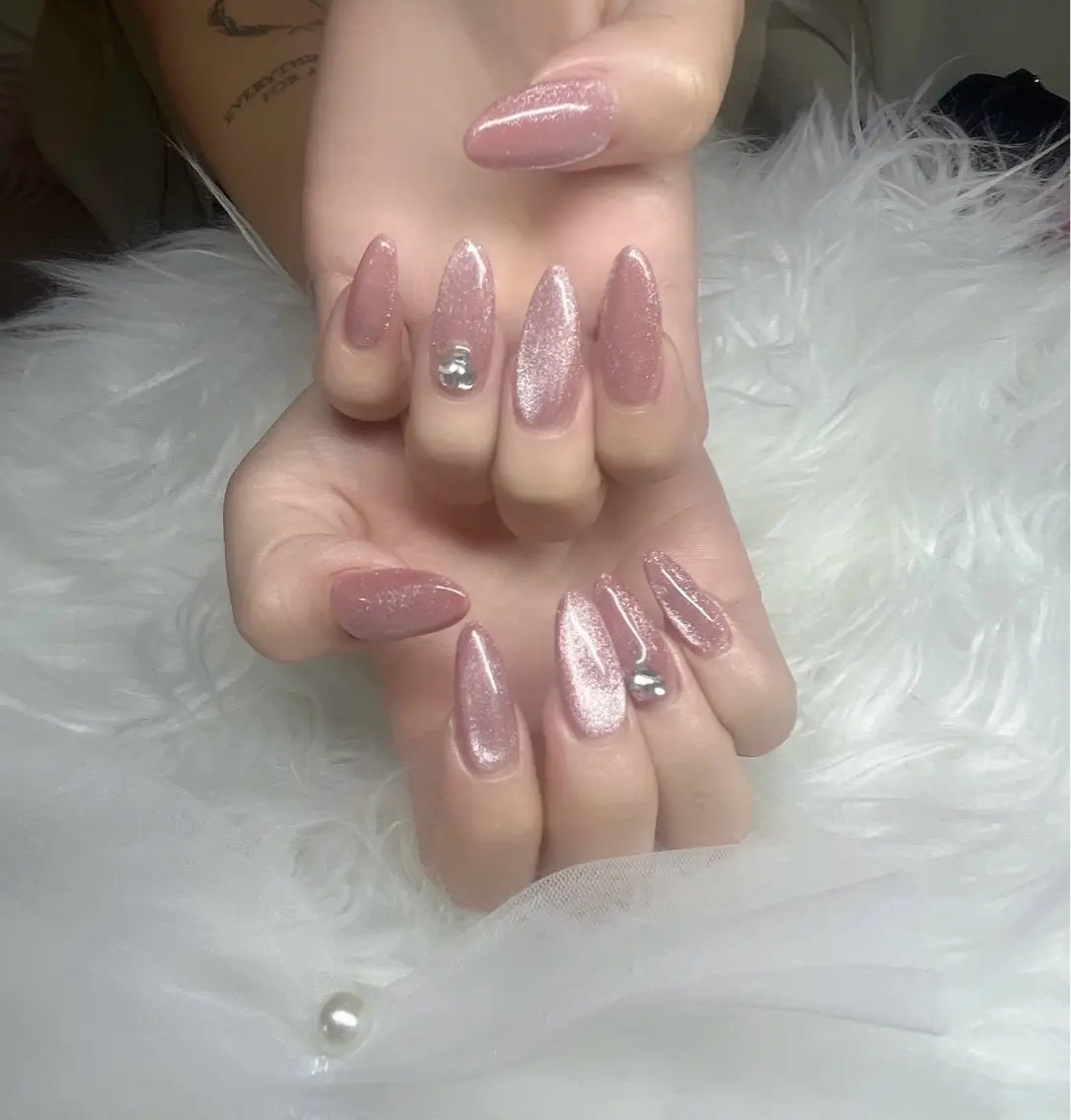 ネイル ハンドネイル YOLO NAILのネイルデザイン