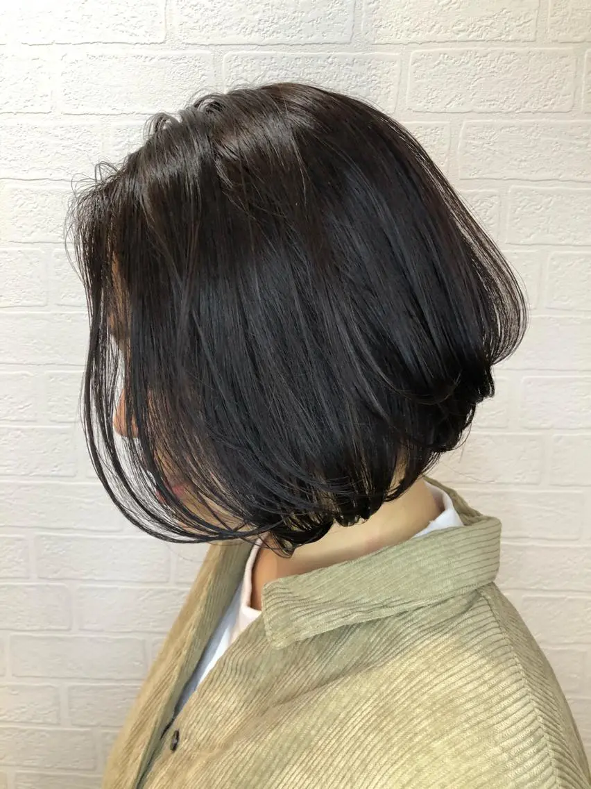 【黒染めでは無い暗染め】色味のコントロールで次回のカラーに影響の少ない暗髪カラー&超音波トリートメントの写真