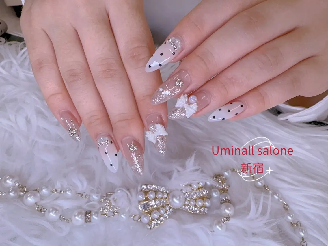 ネイル UMI ネイルサロン新宿🎀のネイルデザイン