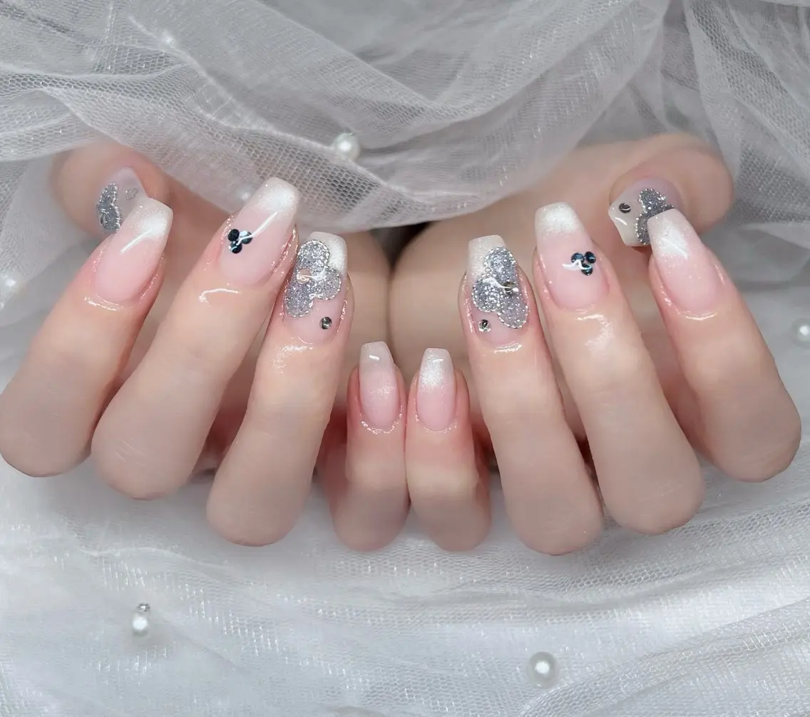 ネイル ハンドネイル 🎀PG🩵 ネイルサロンのネイルデザイン