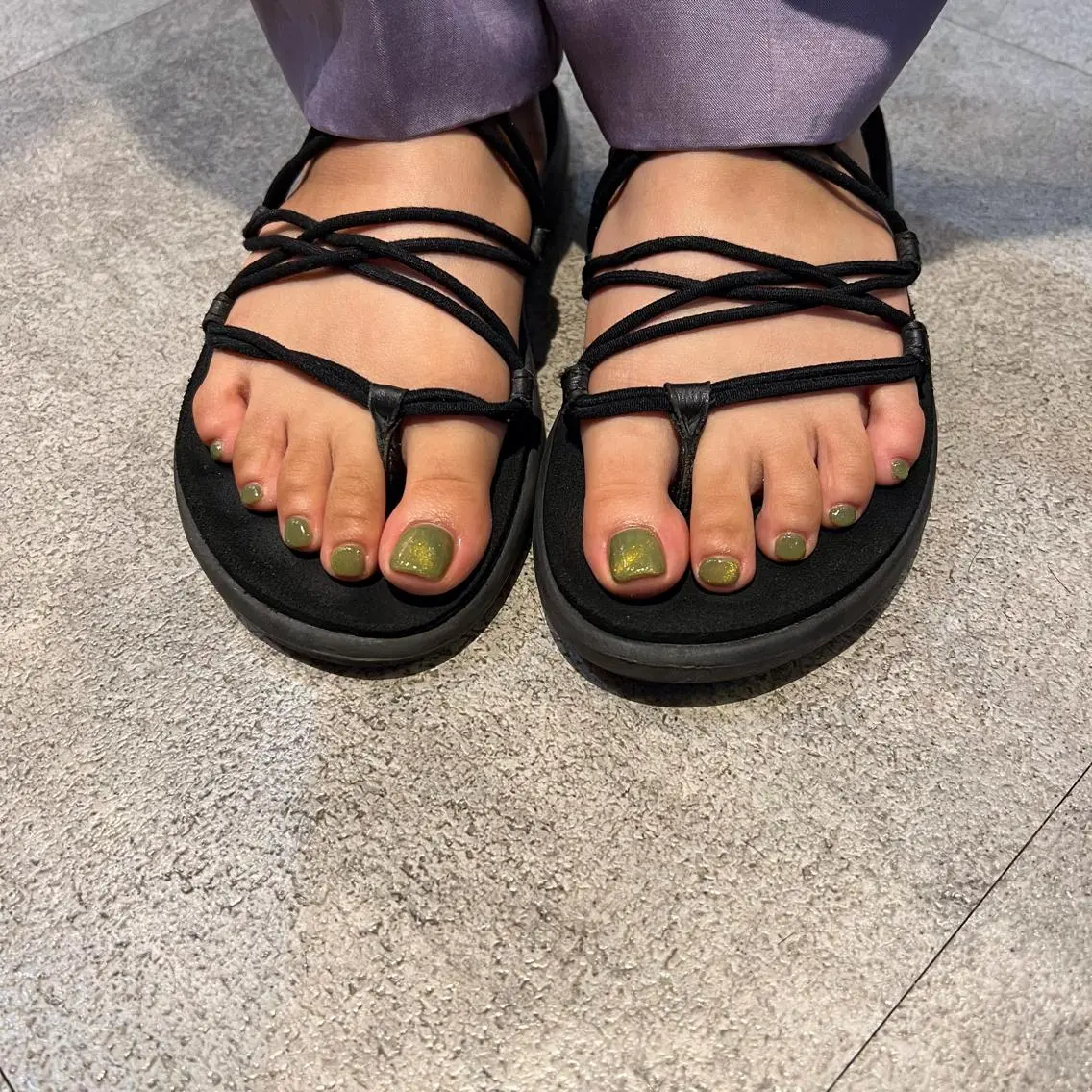 ネイル フットネイル ジェルネイル ラメ(グリッター) マグネットネイル フットネイル パラジェル認定サロン N°nail 立川のネイルデザイン