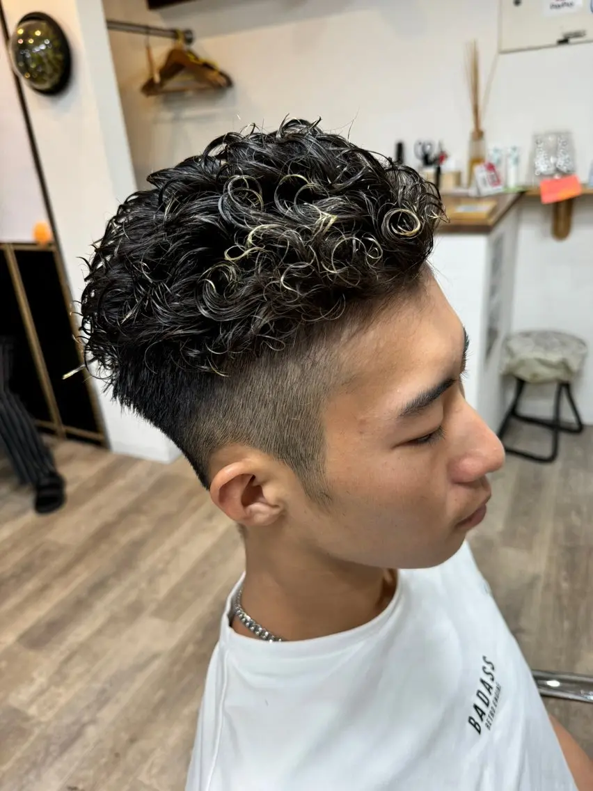 カラー パーマ メンズ カット パーマ hairs 897のヘアスタイル