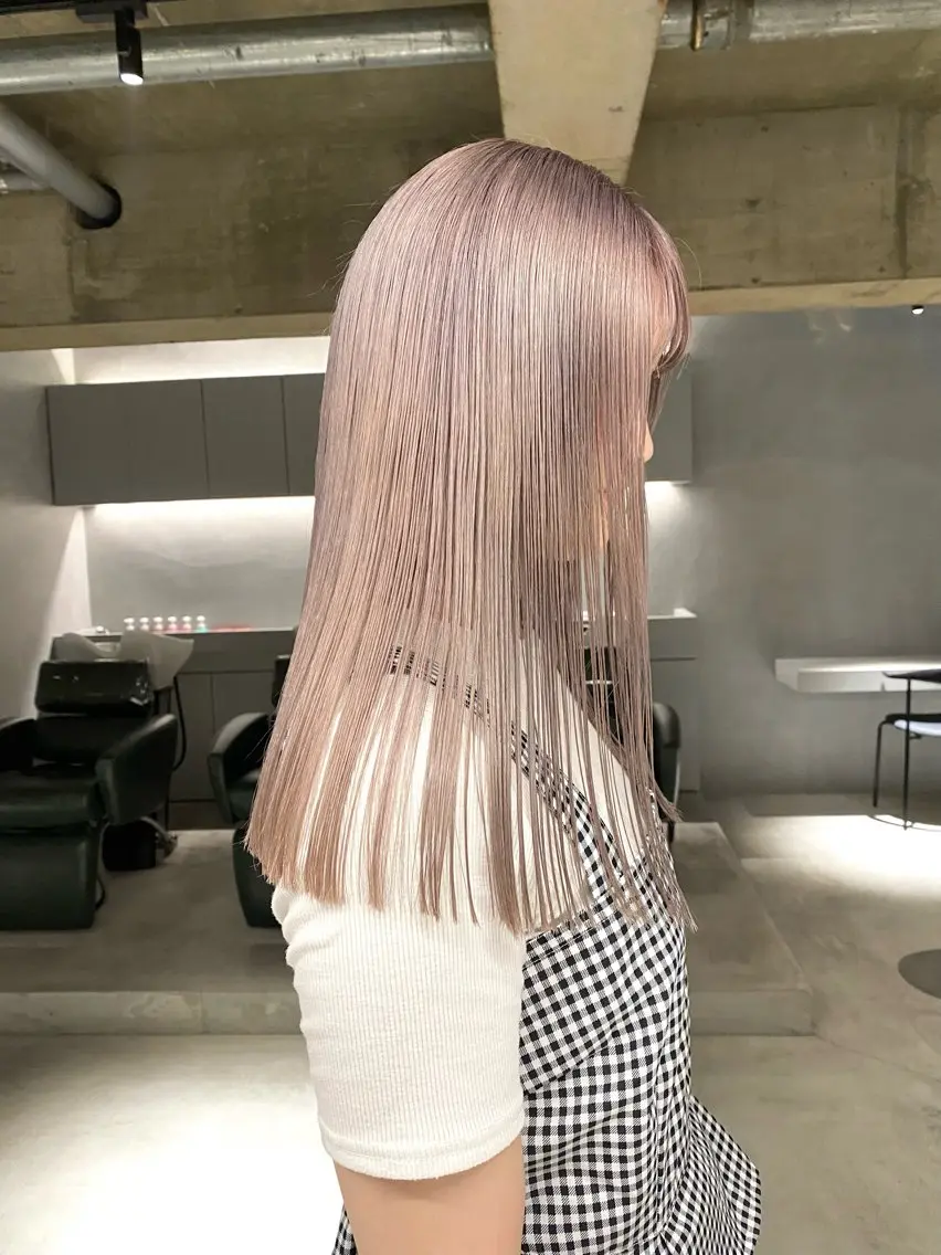 セミロング カラー カット ヘアカラー トリートメント 宮川 日菜子のヘアスタイル
