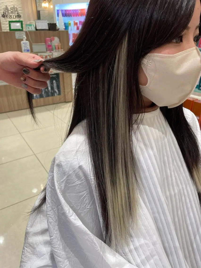 【新メニュー】エクステイヤリングカラー+馴染ませカット🩷🩵の写真